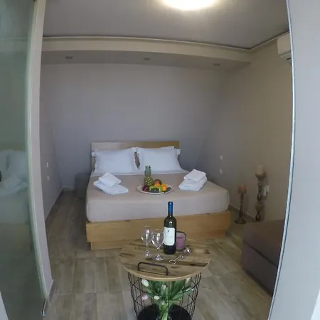 Azante Boutique Suites 3*
