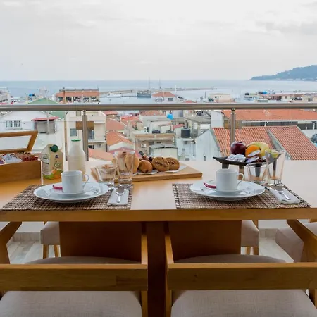 Azante Boutique Suites Ξενοδοχείο 3*